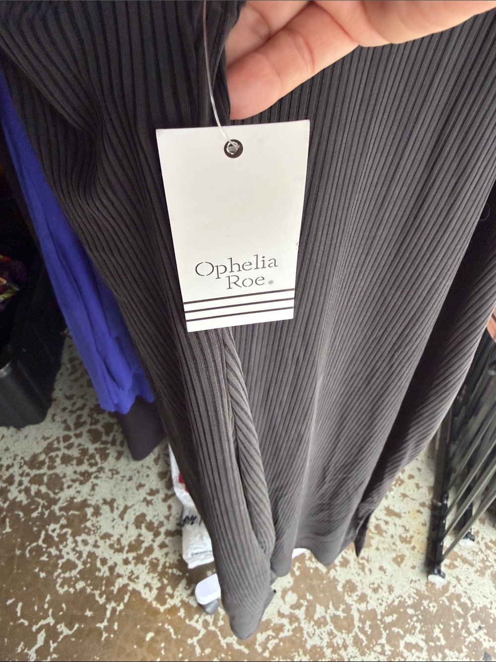 Ophelia Rae Charcoal Ribbed Scoop Tank - Picture 4 of 4